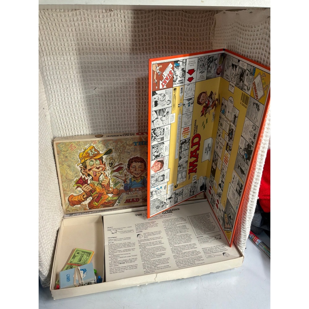 Vintage 1979 Parker Brothers MAD Magazine Board Game Complete Red Box